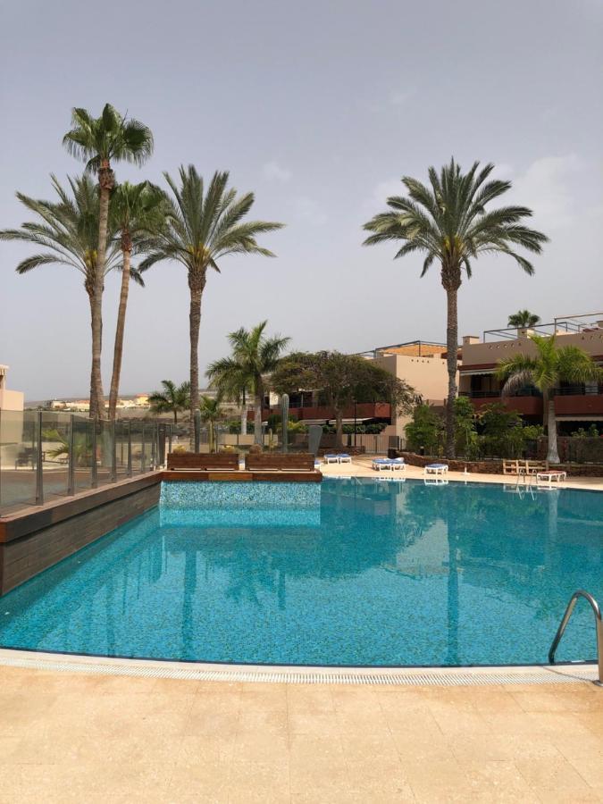 2 Bedroom With Parking, Wifi, Views & Heated Pool Playa Paraiso  Esterno foto